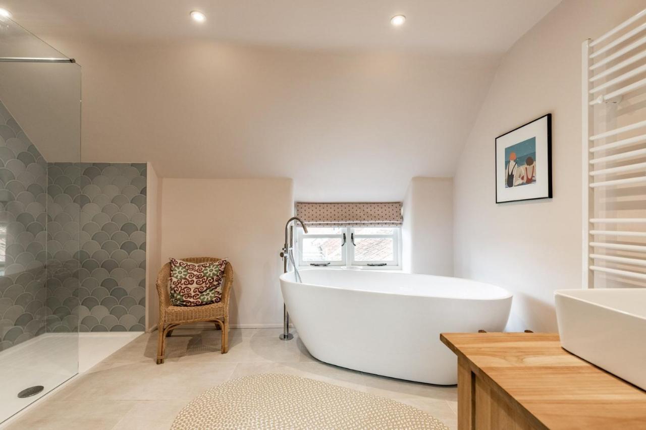 Host & Stay - White End Salthouse 외부 사진